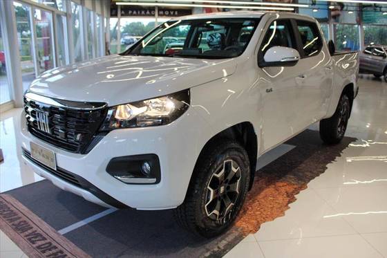 FIAT TITANO 2.2 TURBO DIESEL VOLCANO 4X4 AT8 FIAT TITANO 2.2 TURBO DIESEL VOLCANO 4X4 AT8